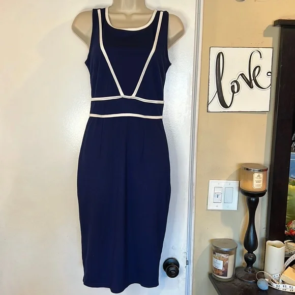 blue lucy in the sky dresses Valentino Couture 1980's Classic Navy Blue Silk Twill Dress – THE WAY WE  WORE
